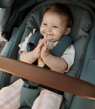 STOKKE® XPLORY® X WITH FREE XPLORY® X CARRY COT SPECIAL