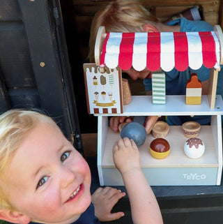 TRYCO WOODEN ICE CREAM CART